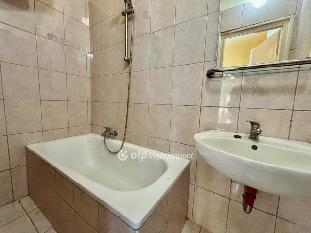 Eladó téglalakás, Budapesten, XIV. kerületben 53.5 M Ft