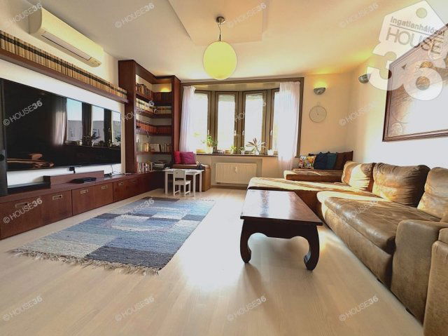 Eladó téglalakás, Kecskeméten 93 M Ft, 4 szobás