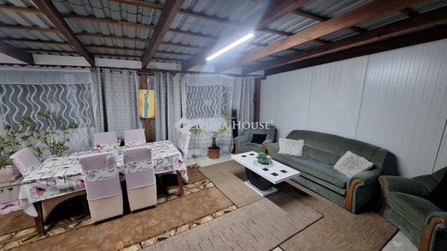 Eladó családi ház, Sárbogárdon 56.2 M Ft, 4 szobás