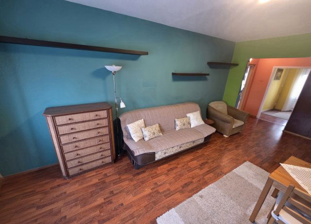 Eladó panellakás, Székesfehérvárott 53.5 M Ft, 2 szobás