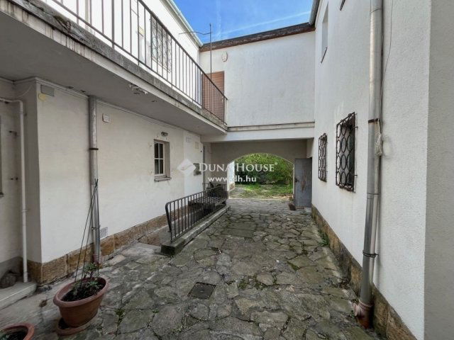 Eladó téglalakás, Budapesten, I. kerületben 239.9 M Ft, 3 szobás