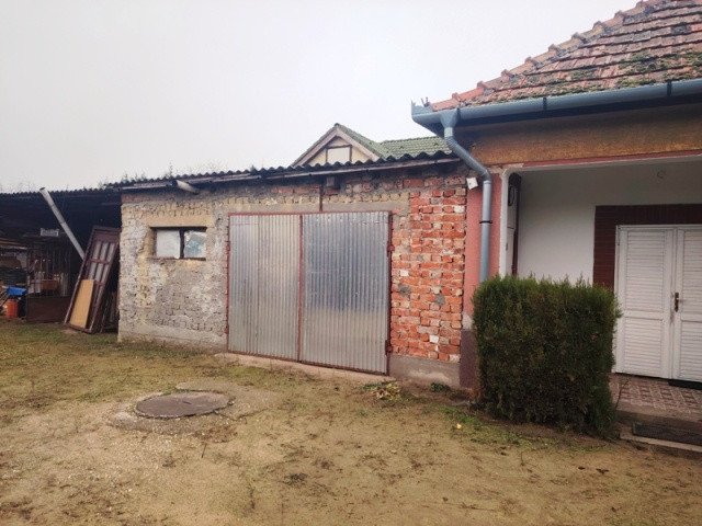Eladó családi ház, Dabason 52 M Ft, 2 szobás
