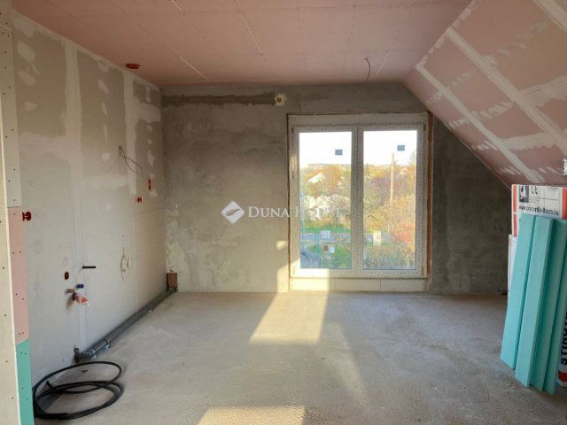 Eladó családi ház, Tárnokon 132.2 M Ft, 4 szobás