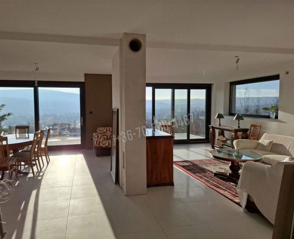 Eladó családi ház, Nagykovácsiban 328.5 M Ft, 7+1 szobás