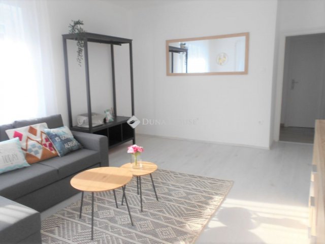 Kiadó téglalakás, albérlet, Gyöngyösön 160 E Ft / hó