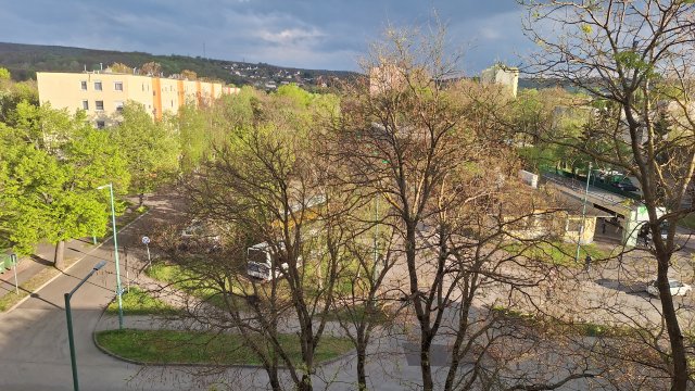 Eladó panellakás, Ajkán 37.9 M Ft, 2 szobás