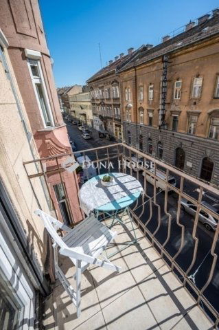 Eladó téglalakás, Budapesten, VII. kerületben 94 M Ft, 3 szobás