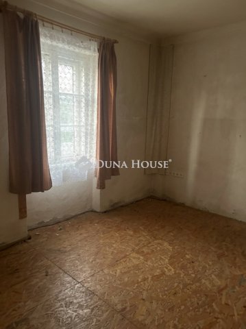 Eladó téglalakás, Mosonmagyaróváron 35.9 M Ft, 3 szobás