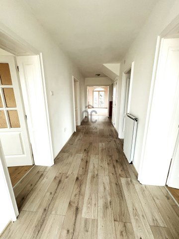 Eladó családi ház, Budapesten, XVIII. kerületben 290 M Ft