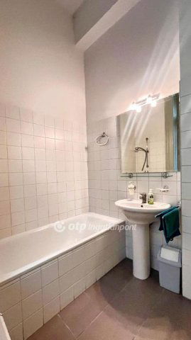 Eladó téglalakás, Budapesten, V. kerületben 570 M Ft, 8 szobás