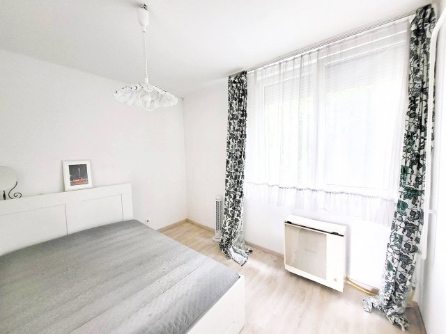 Eladó téglalakás, Budapesten, IX. kerületben, Haller utcában