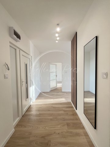 Eladó panellakás, Pécsett, Páfrány utcában 53.9 M Ft, 2 szobás
