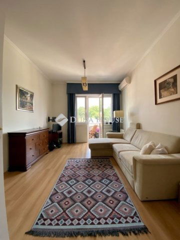 Eladó téglalakás, Pécsett 72.9 M Ft, 3 szobás