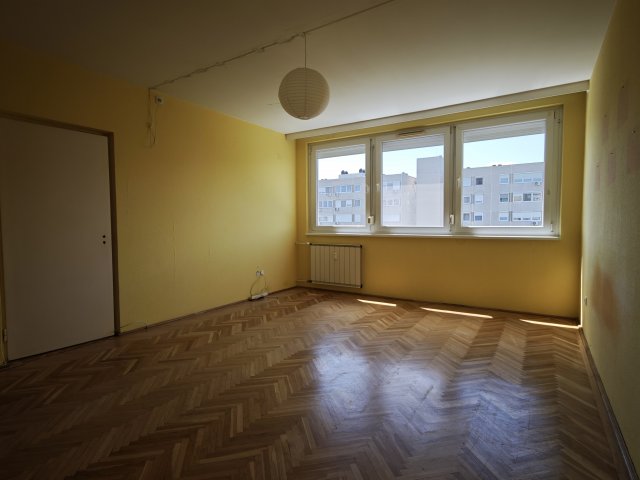 Eladó panellakás, Budapesten, XIV. kerületben, Tihany utcában