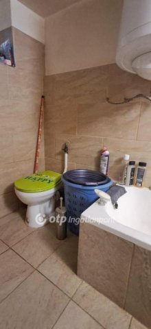 Eladó családi ház, Ecséden 25 M Ft, 2 szobás