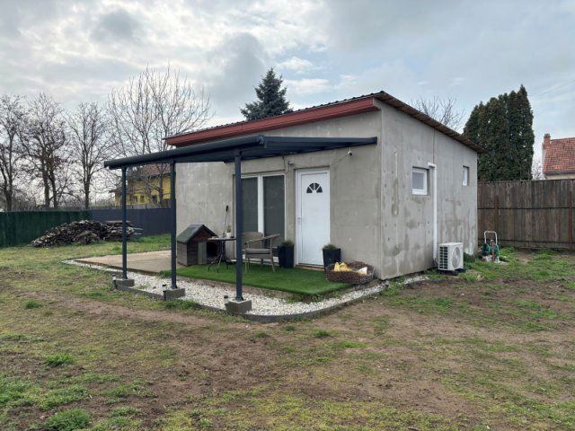 Eladó családi ház, Halásztelken 25.9 M Ft, 1 szobás