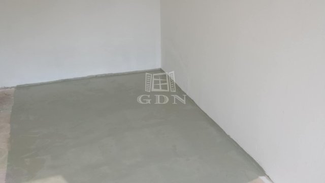Eladó garázs, Komáromban 7.8 M Ft / költözzbe.hu