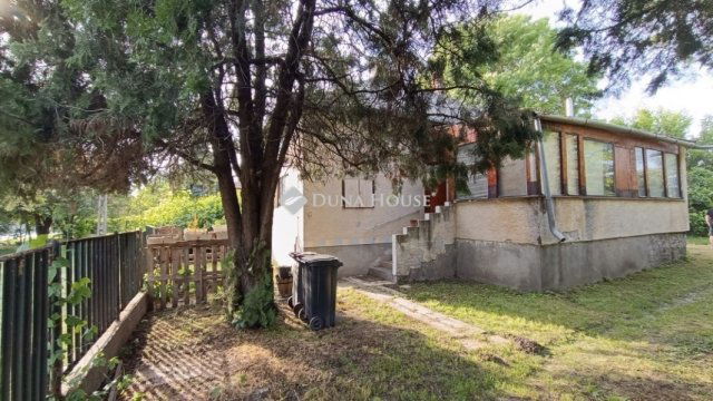 Eladó családi ház, Ráckeresztúron 49.99 M Ft, 3 szobás