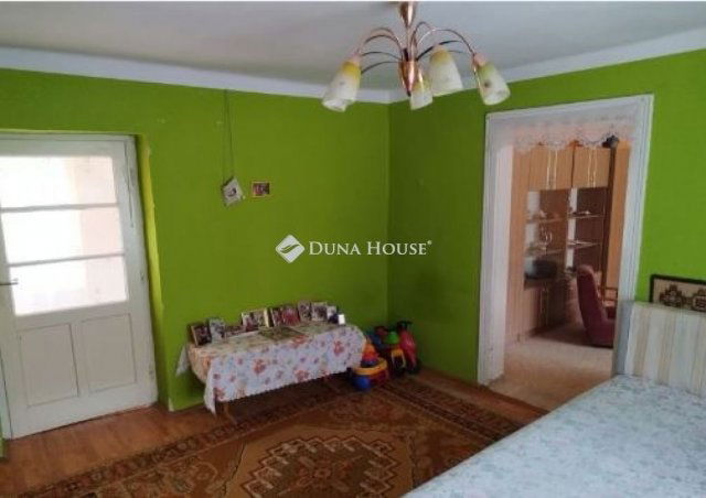 Eladó családi ház, Kökényen 52.8 M Ft, 3 szobás