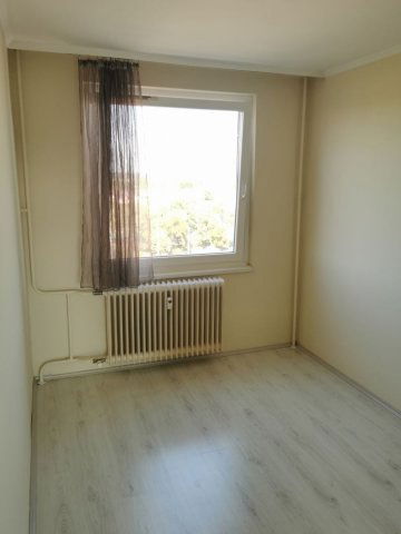 Eladó panellakás, Debrecenben 62 M Ft, 3 szobás
