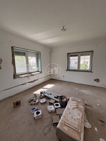 Eladó családi ház, Deszken 59.5 M Ft, 3 szobás