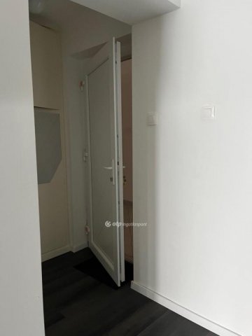 Eladó téglalakás, Harkányban 21.9 M Ft, 1 szobás