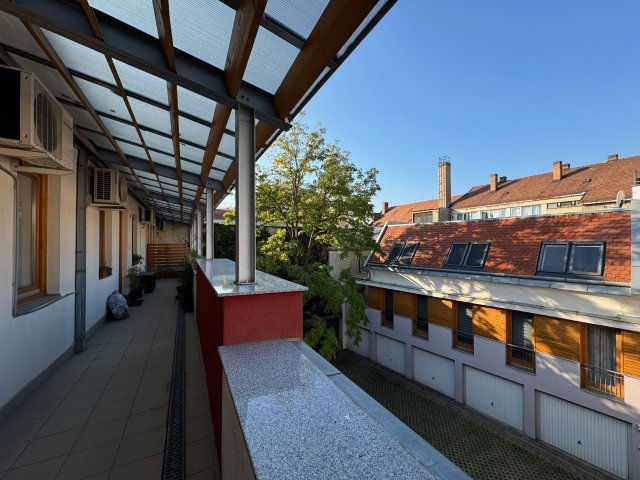 Eladó téglalakás, Pécsett, Gábor utcában 49.9 M Ft, 2 szobás