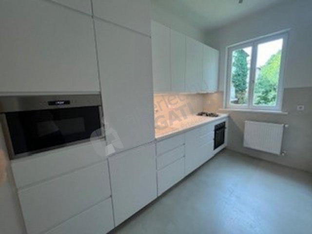 Kiadó téglalakás, albérlet, XII. kerületben, Böszörményi úton