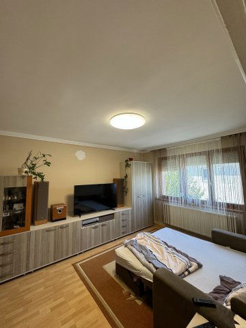 Eladó téglalakás, Kecskeméten 62 M Ft, 2 szobás