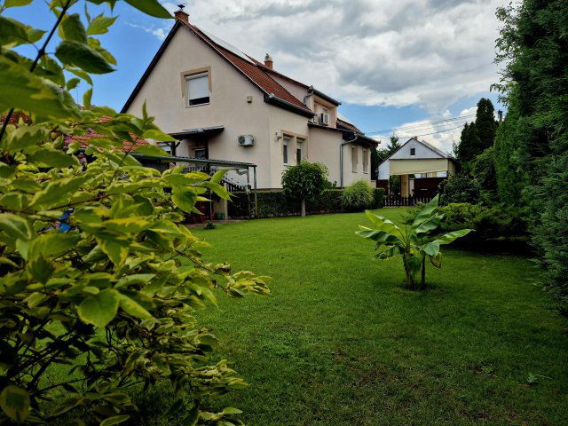 Eladó családi ház, Kecskeméten 119.9 M Ft, 6 szobás