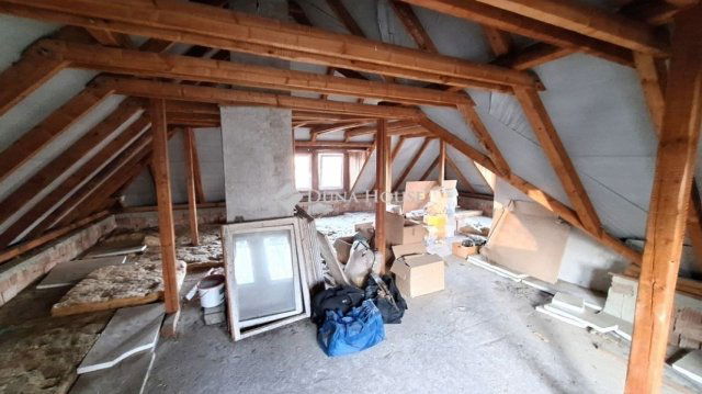 Eladó családi ház, Bugyin 89.9 M Ft, 3 szobás