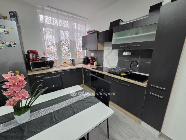 Eladó téglalakás, Miskolcon 45 M Ft, 2+1 szobás