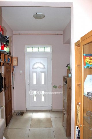 Eladó ikerház, Tárnokon 124 M Ft, 5 szobás