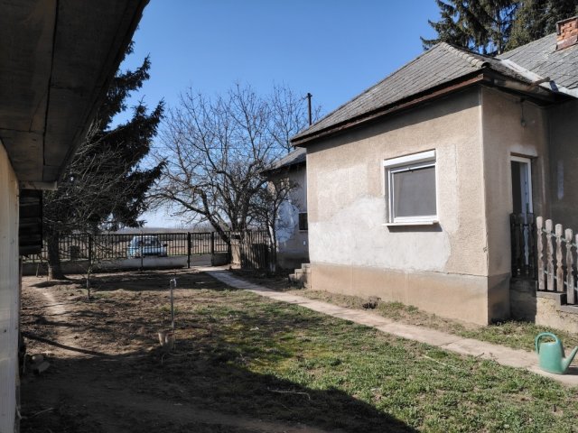 Eladó családi ház, Kisvarsányon 13.5 M Ft, 3 szobás