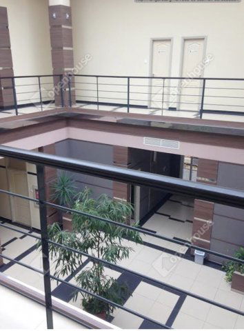 Kiadó iroda, Debrecenben 100 E Ft / hó, 1 szobás