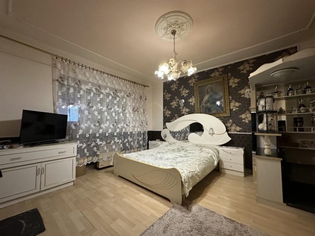 Eladó családi ház, Gödöllőn 109 M Ft, 5 szobás