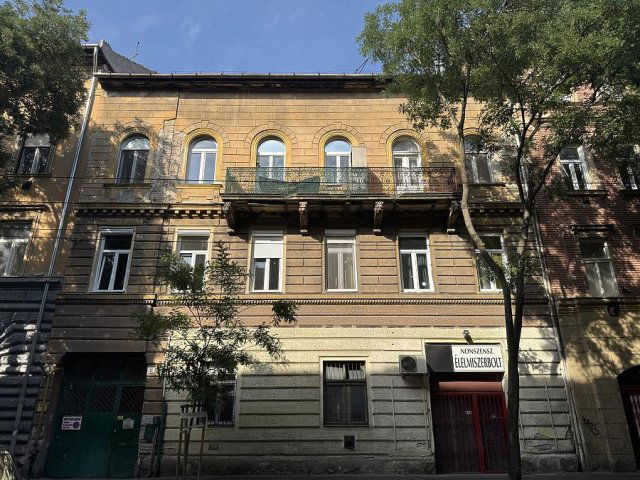Eladó téglalakás, Budapesten, VII. kerületben, Nefelejcs utcában