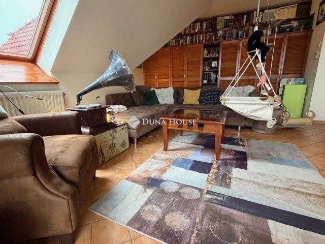 Eladó téglalakás, Kecskeméten 69.9 M Ft, 4 szobás