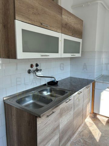Kiadó téglalakás, albérlet, Szegeden 185 E Ft / hó, 1 szobás