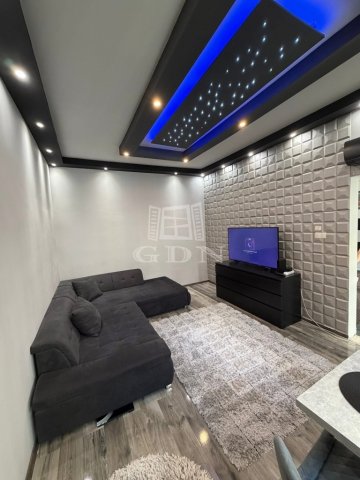 Eladó téglalakás, Budapesten, VII. kerületben 75 M Ft, 2 szobás