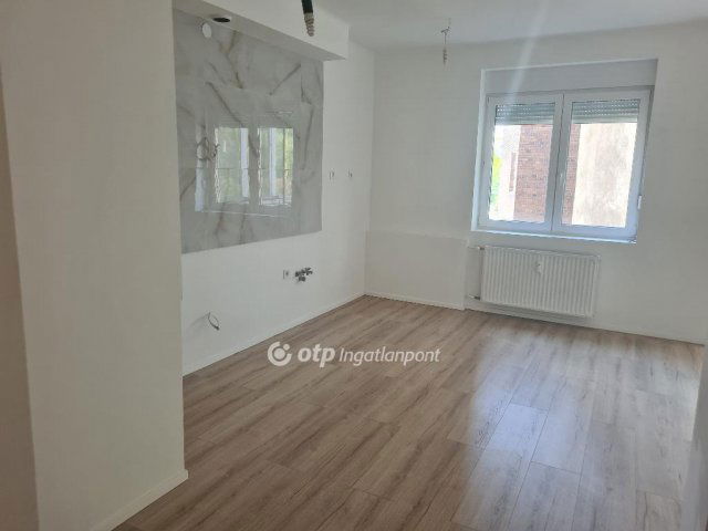 Eladó téglalakás, Budapesten, XII. kerületben 129.99 M Ft