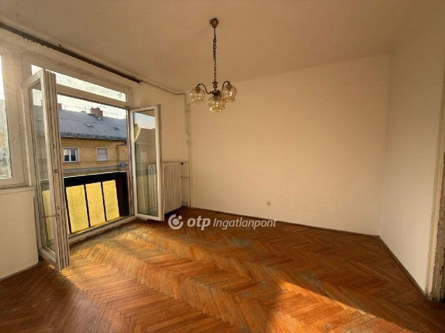 Eladó téglalakás, Budapesten, XIII. kerületben 85.2 M Ft