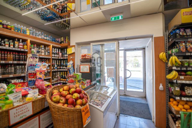 Eladó üzlethelyiség, Budapesten, XX. kerületben 229.4 M Ft