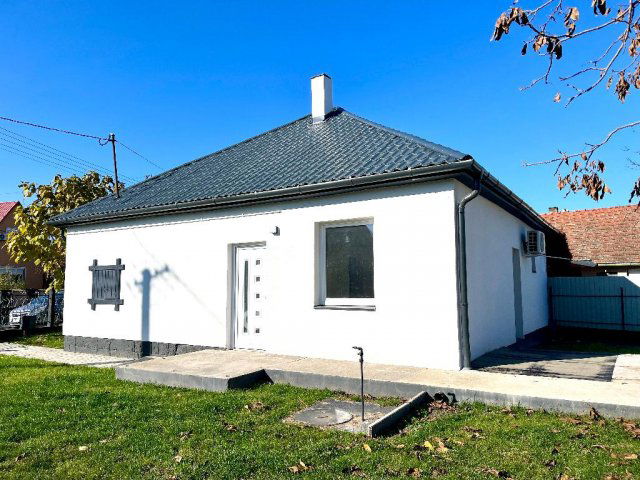 Eladó családi ház, Nagykállóban 39.999 M Ft, 2 szobás