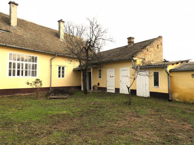 Eladó családi ház, Baján 39 M Ft, 3+1 szobás