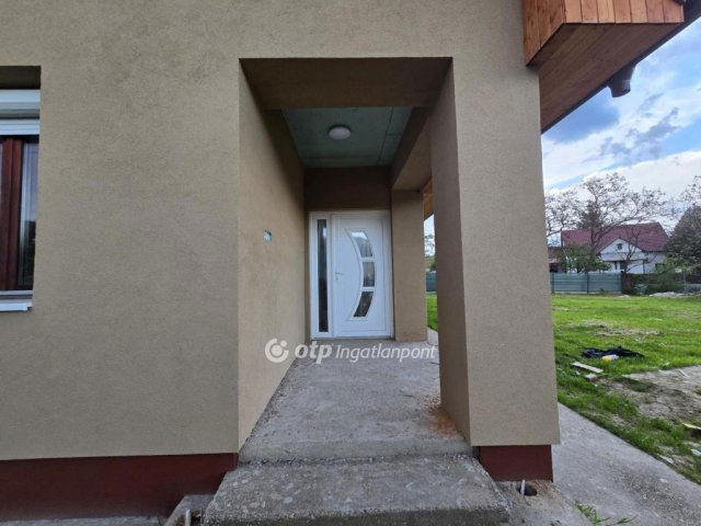 Eladó családi ház, Kabán 39.5 M Ft, 1+2 szobás