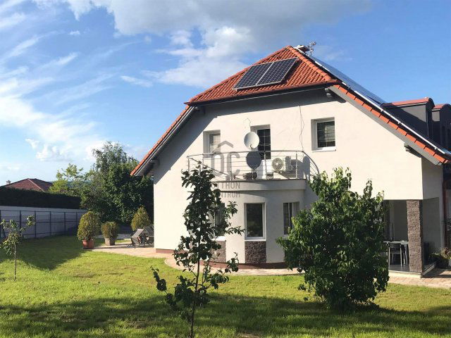 Eladó családi ház, Piliscsabán 349 M Ft, 6 szobás