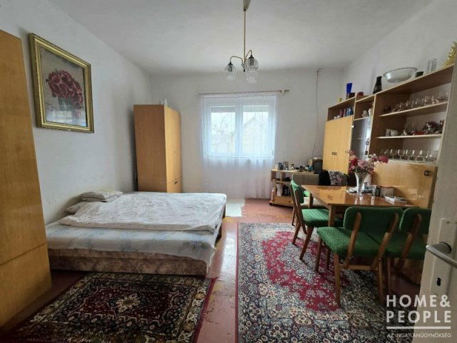 Eladó családi ház, Kiszomboron 50 M Ft, 3 szobás