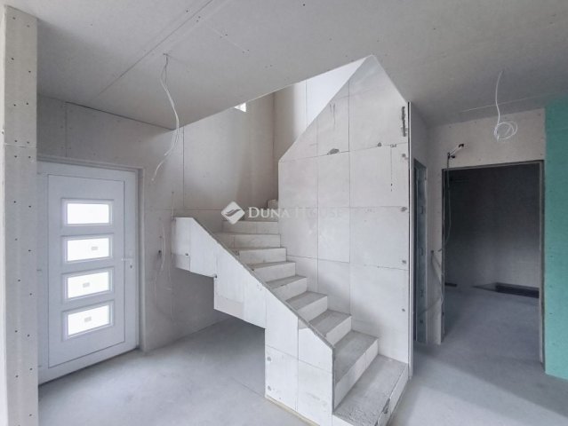 Eladó téglalakás, Budapesten, XVII. kerületben 139 M Ft