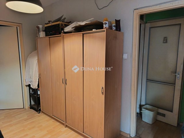 Eladó panellakás, Budapesten, IV. kerületben 69.9 M Ft, 3 szobás